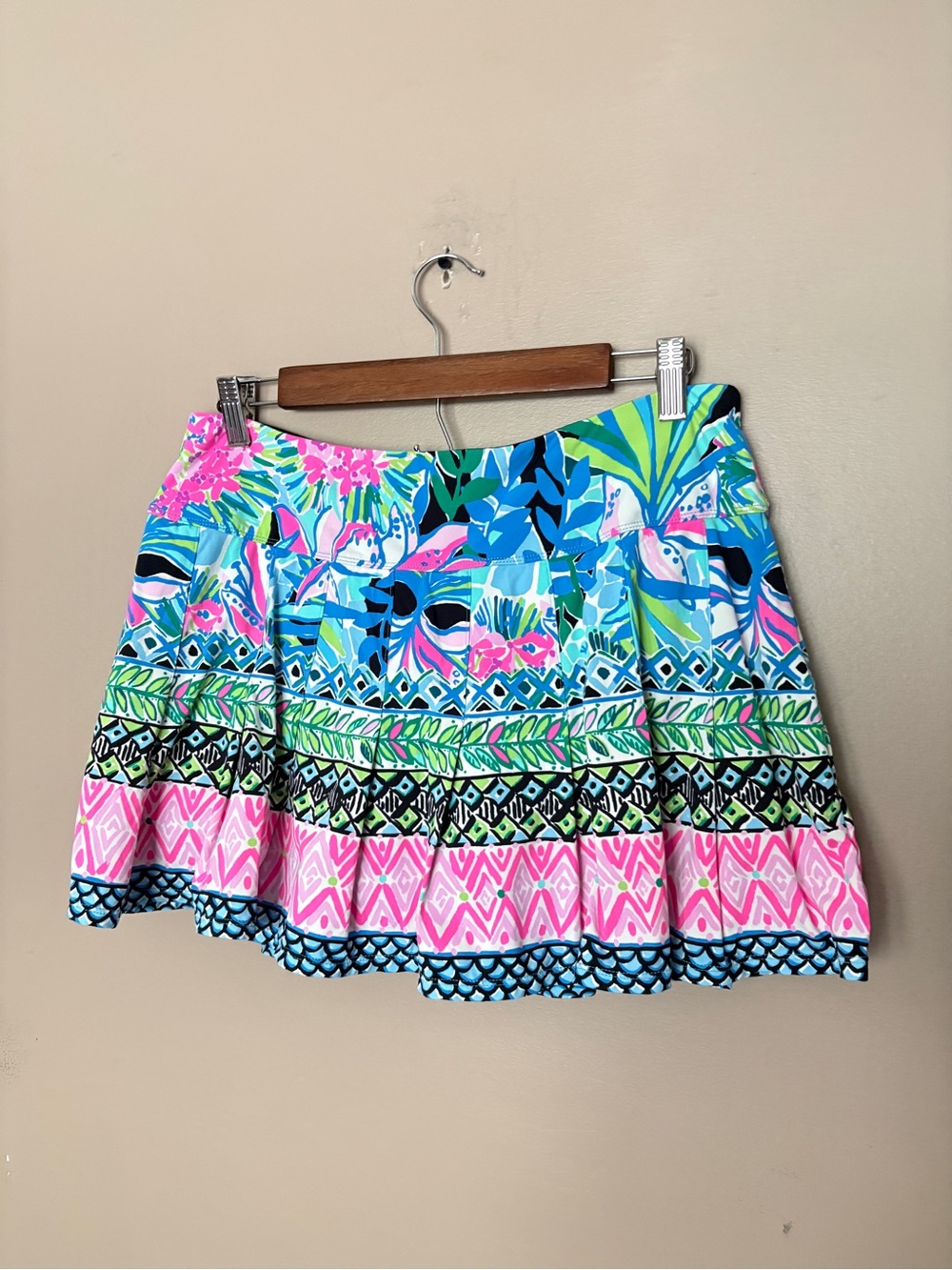 Lilly Pulitzer Luxletic Taynora Skort UPF 50 Holding Court tennis preppy L EUC